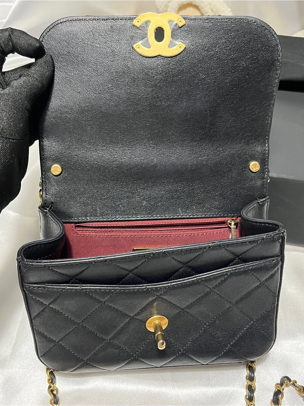 CHANEL classic quilted